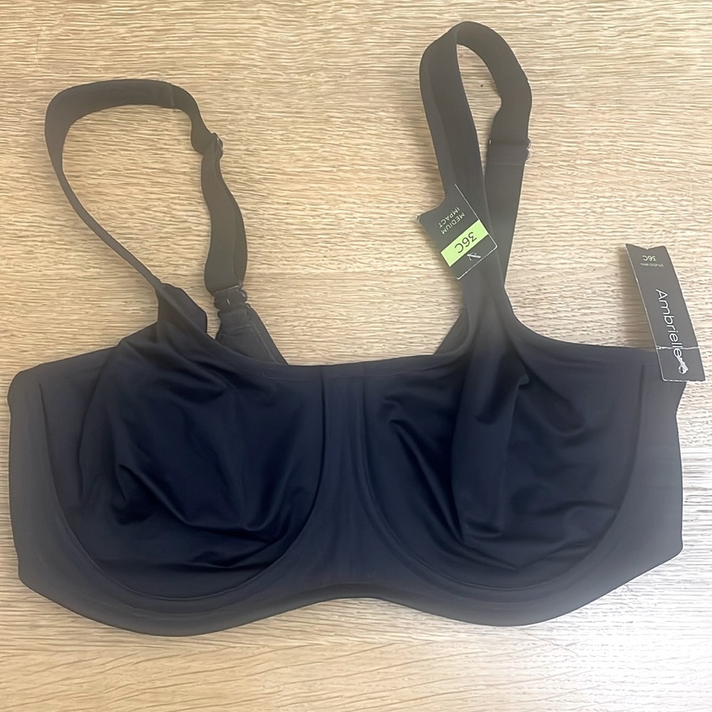 NWT Ambrielle Medium Impact Convertible Sports Bra Black 36 C